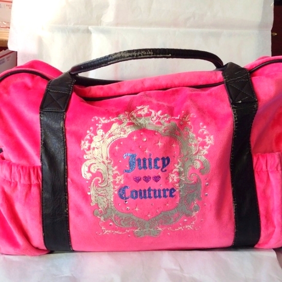 Juicy Couture Original Pink 💕 Velour Velvet Other - JUICY Couture Barbie Pink 💕 Velour Velvet Overnight Weekender Duffle Bag 🎁 🛍️